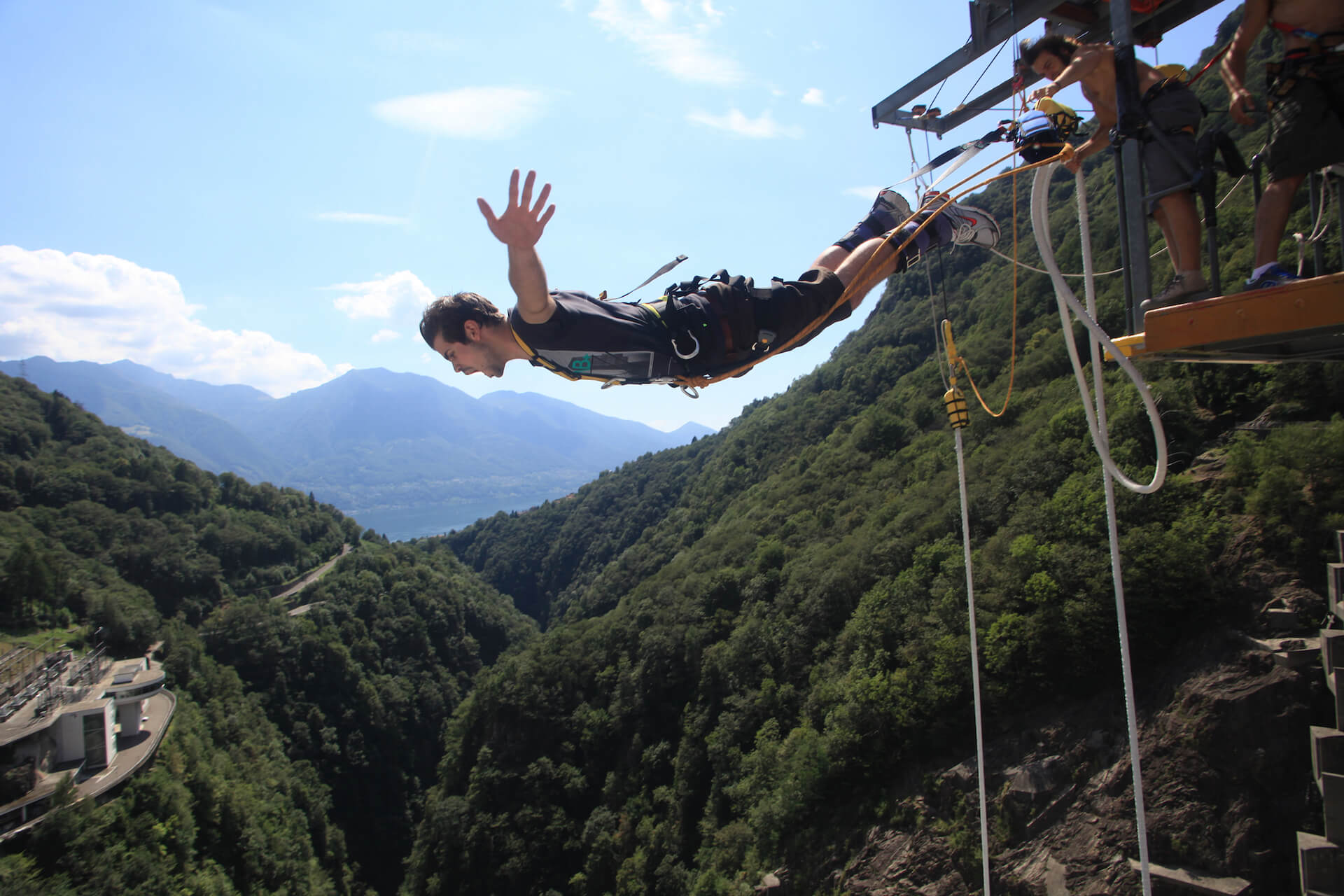 Bungee jumping Switzerland